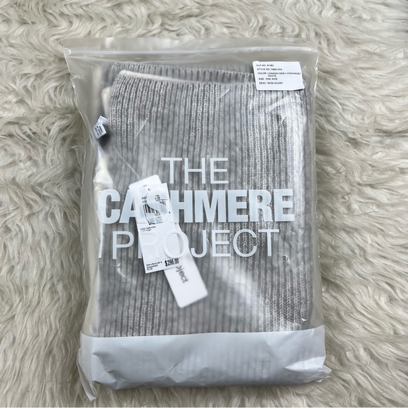 The Cashmere Project colorblock ribbed scarf 100% cashmere - Picture 2 of 5